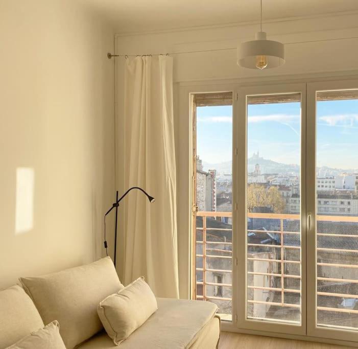 Vue Mer Et Et Notre Dame Centre Ville Avec Balcon Et Parking Marseille Exterior photo